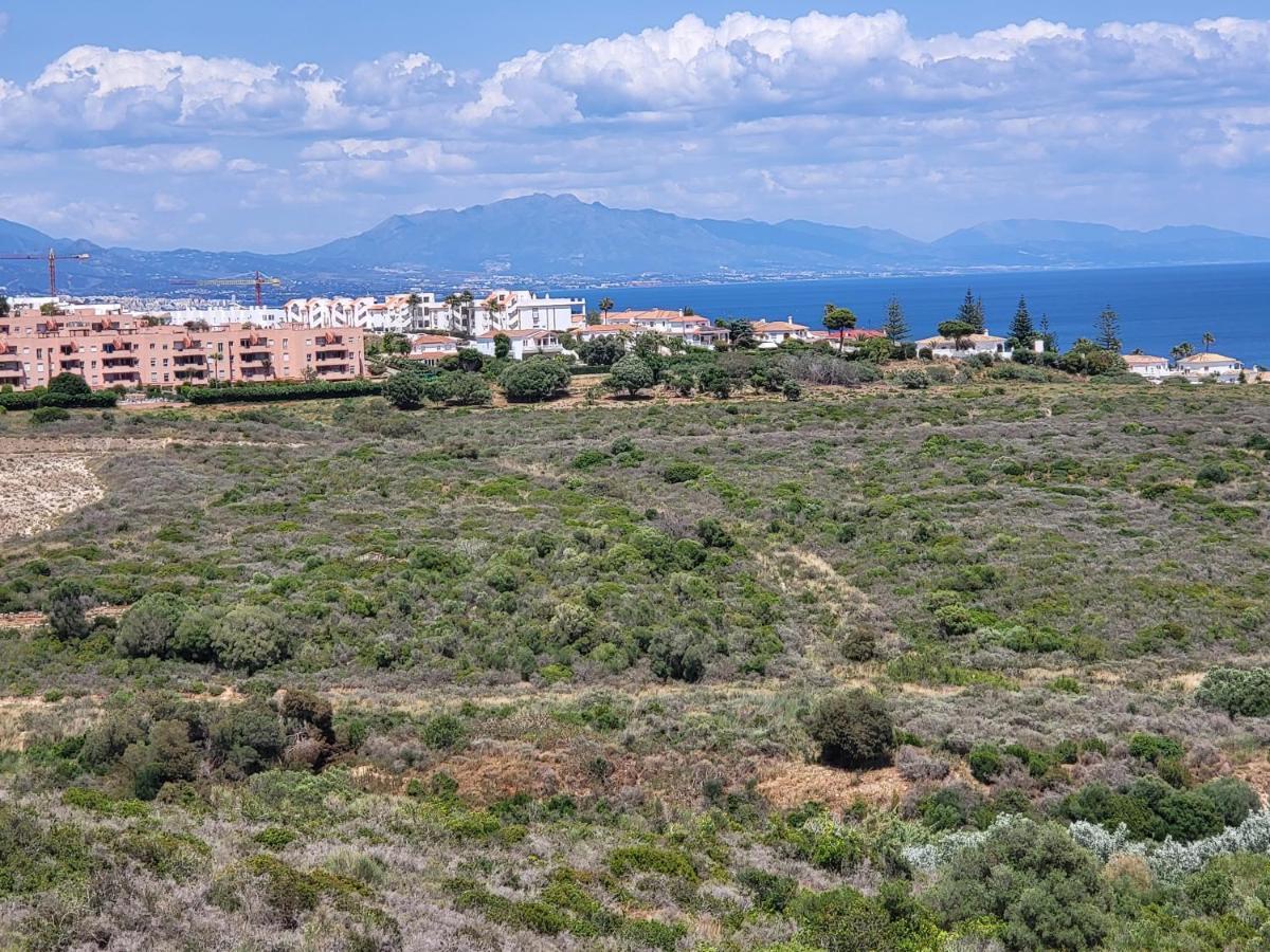 Manilva Playa Apartment Bagian luar foto
