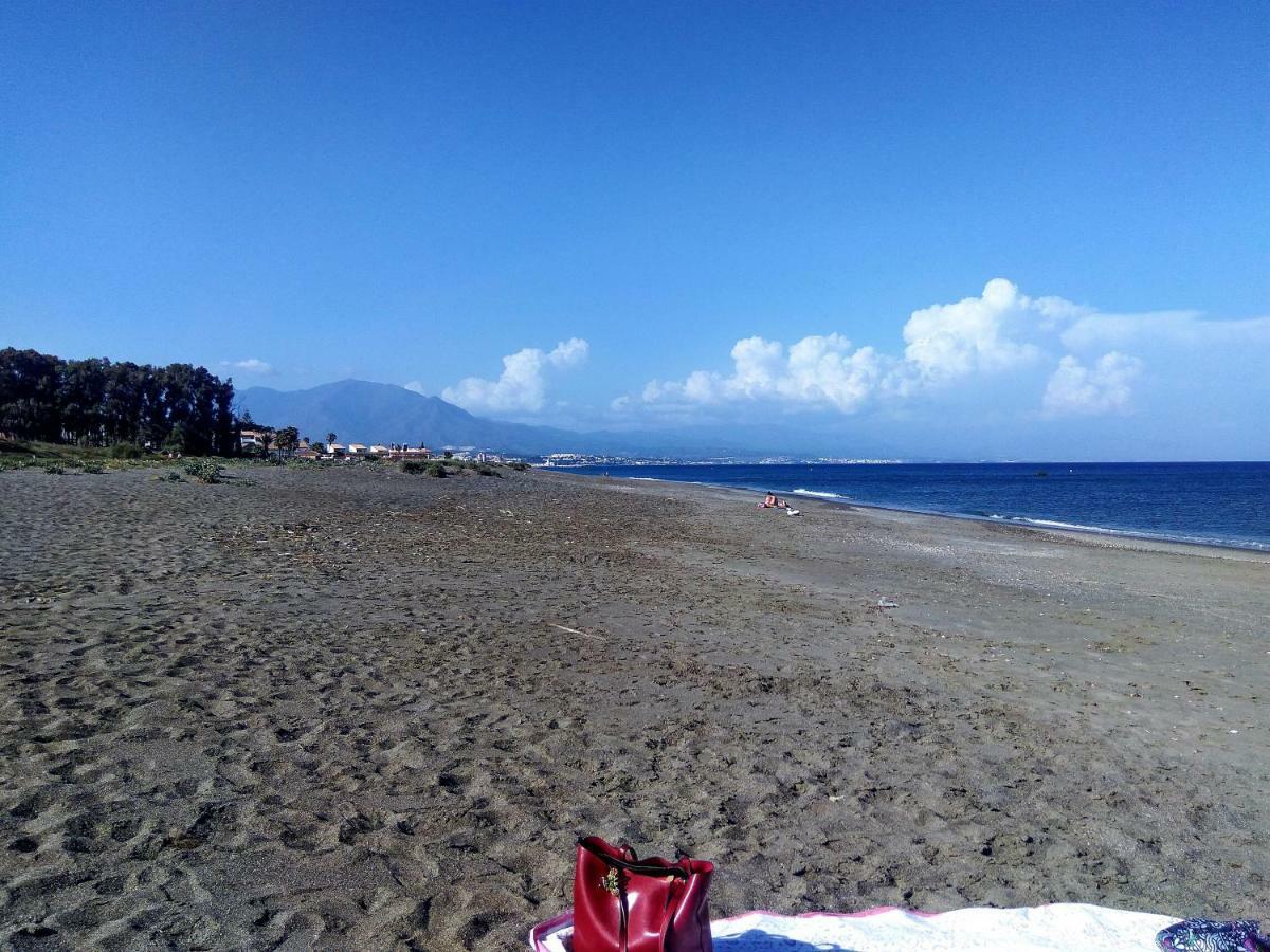 Manilva Playa Apartment Bagian luar foto