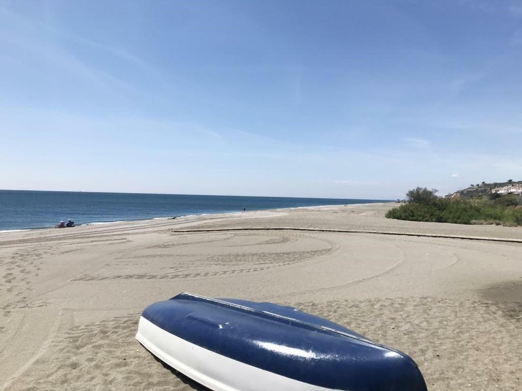 Manilva Playa Apartment Bagian luar foto