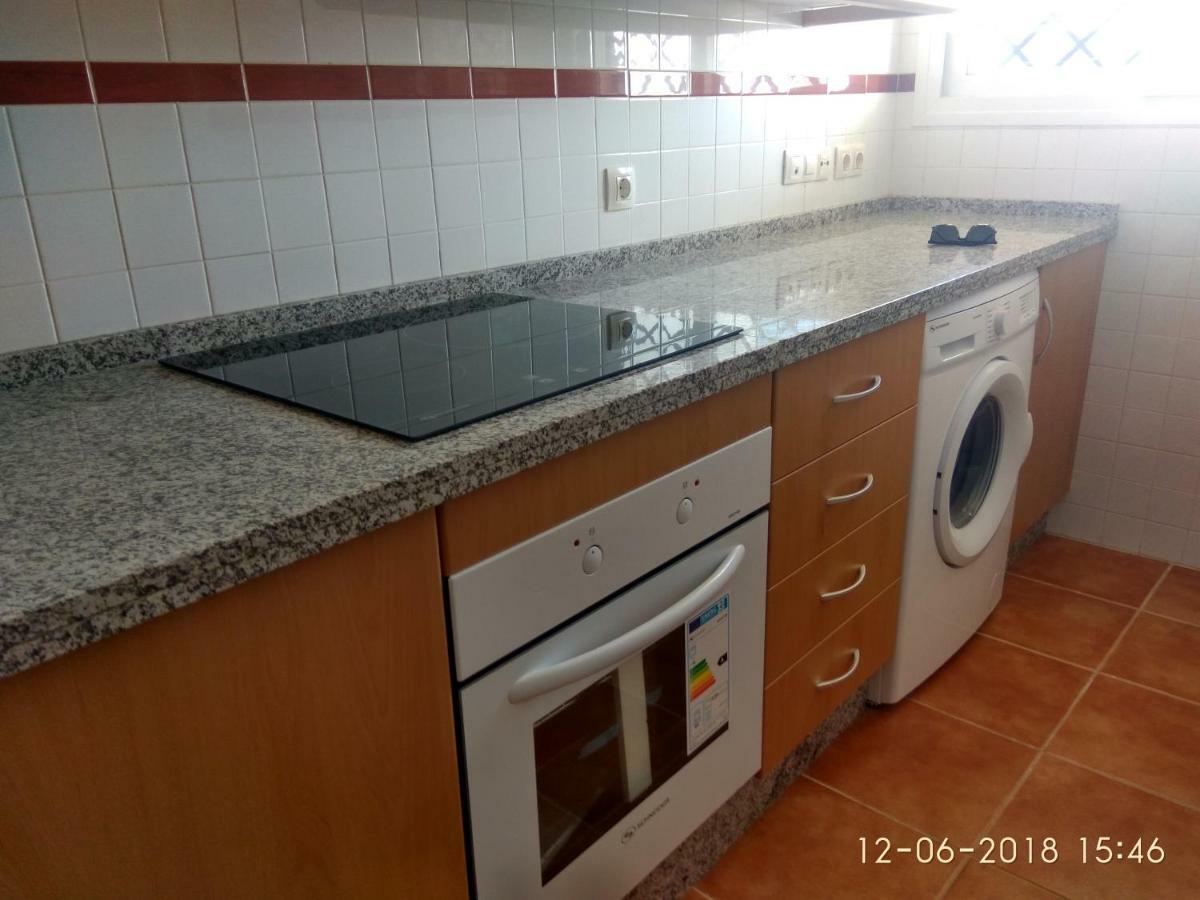Manilva Playa Apartment Bagian luar foto