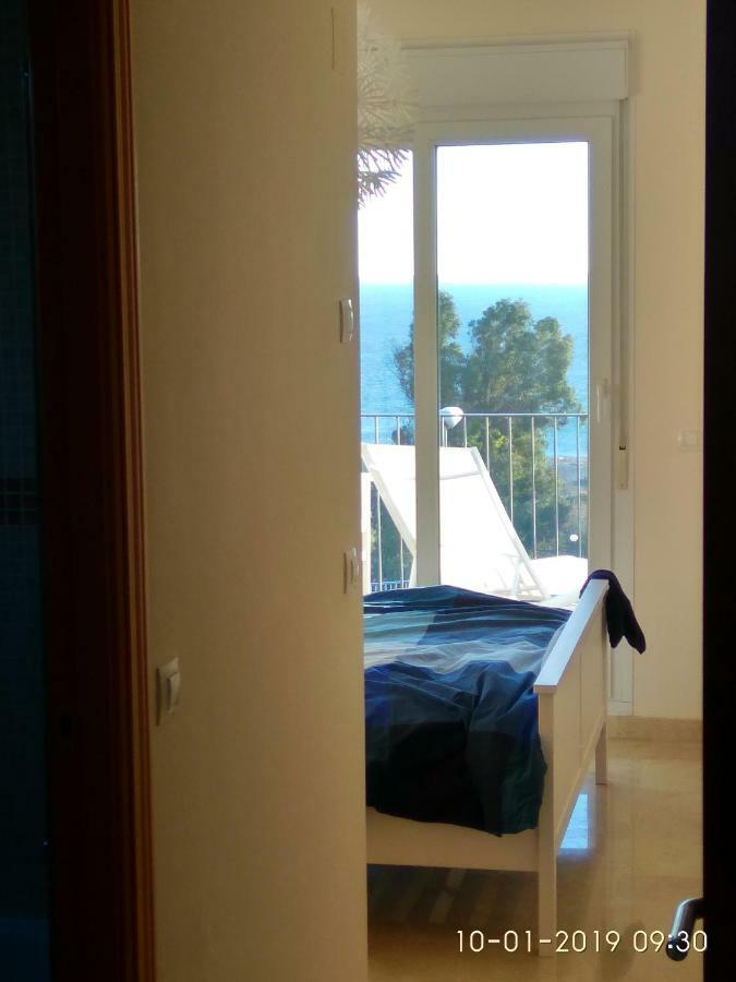Manilva Playa Apartment Bagian luar foto